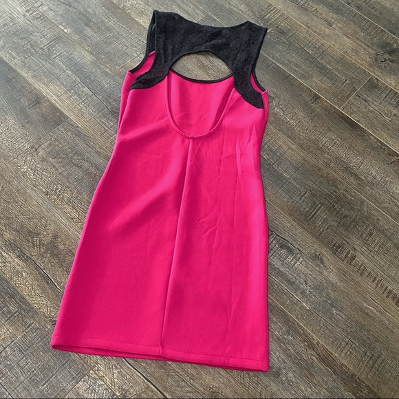 Forever 21 Red Bodycon Mini Dress Open Lace Back Keyhole Size Small Scoop Neck - Picture 4 of 6